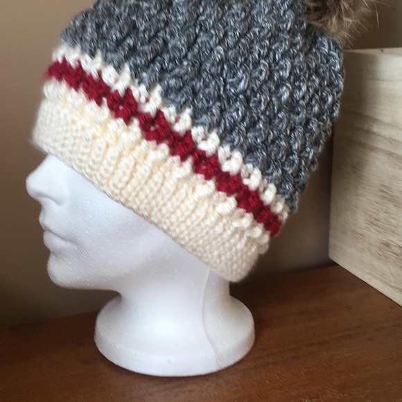 Homemade crochet hats and scarves. Price varies - Picture 2 of 7